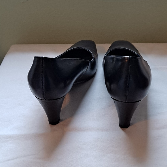 Ros Hommerson 6.5 Black leather heels - Picture 2 of 5